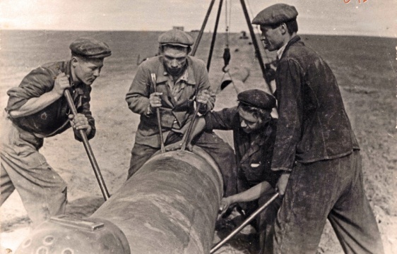 Будівництво газопроводу Дашава-Мінськ