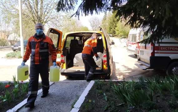 Колектив АТ "Харківгаз" передав допомогу майже 30 лікарням області