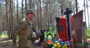 "Київоблгаз" відновлює меморіали Перемоги